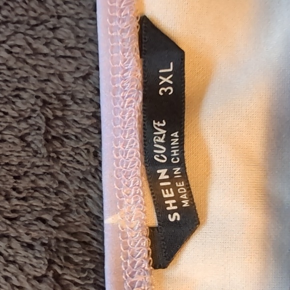 Shein| Light Purple Mauve Long Sleeve Crop Top Halloween Themed with Black Bats - Picture 8 of 10